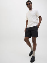 Ladda upp bild till gallerivisning, model_shot-creative
