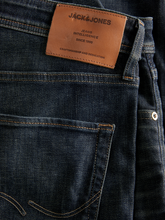 Ladda upp bild till gallerivisning, model_shot-detail
