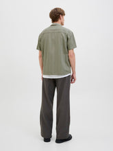Ladda upp bild till gallerivisning, model_shot-back
