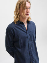 Ladda upp bild till gallerivisning, model_shot-creative
