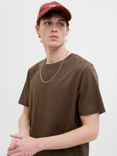 Ladda upp bild till gallerivisning, model_shot-creative
