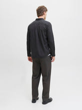 Ladda upp bild till gallerivisning, model_shot-back
