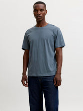 Ladda upp bild till gallerivisning, model_shot-front
