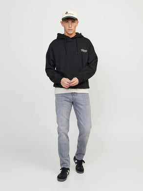 model_shot-front_full