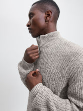 Ladda upp bild till gallerivisning, model_shot-creative
