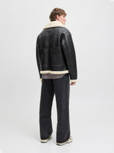 Ladda upp bild till gallerivisning, model_shot-back
