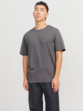 Ladda upp bild till gallerivisning, model_shot-front
