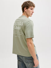 Ladda upp bild till gallerivisning, model_shot-creative
