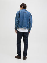 Ladda upp bild till gallerivisning, model_shot-back
