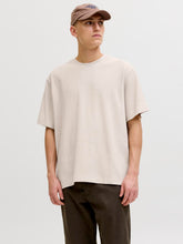 Ladda upp bild till gallerivisning, model_shot-front
