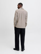 Ladda upp bild till gallerivisning, model_shot-back
