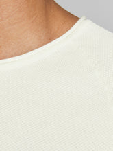 Ladda upp bild till gallerivisning, JJEHILL Pullover - Cloud Dancer
